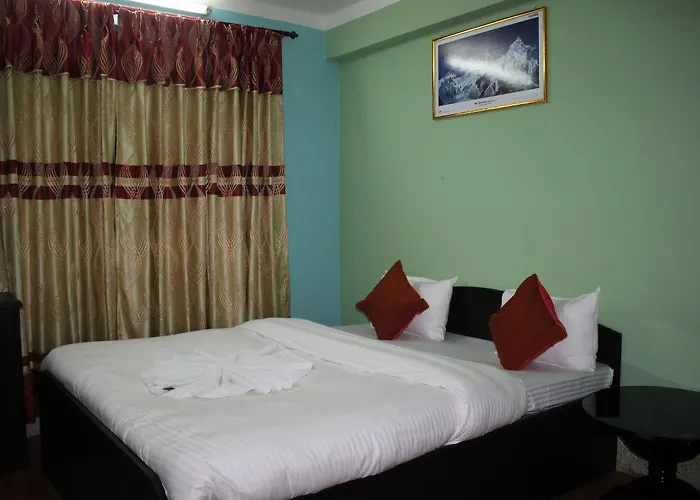 Travellers Dorm 2*
