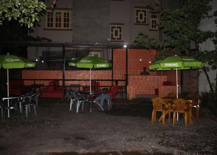 Travellers Dorm 住宿加早餐酒店