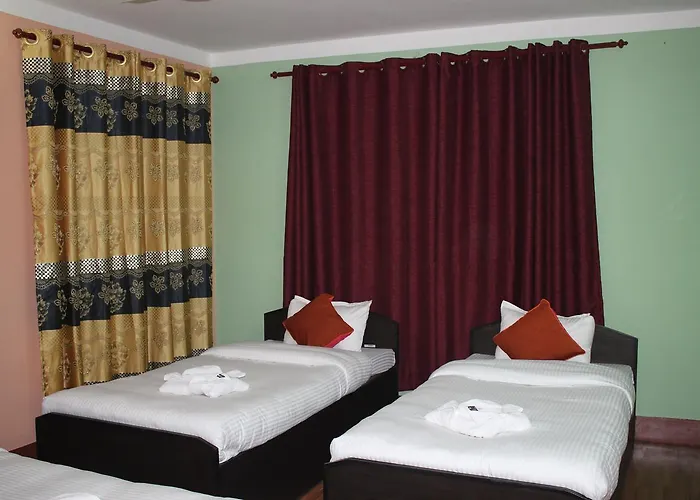 Travellers Dorm 2*